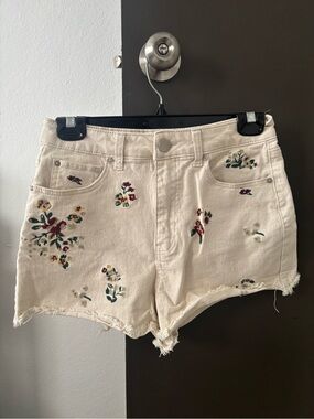 Ban.jara High-Rise Floral Embroidered Cutoff Shorts - Cream - Size 9/28